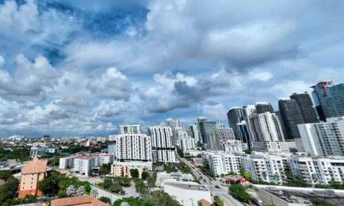 06-Domus-Brickell-West-View.jpg